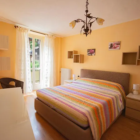 La Piccola Parigi レッツェノ