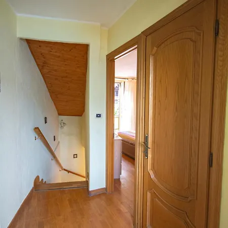 Apartment La Piccola Parigi Lezzeno